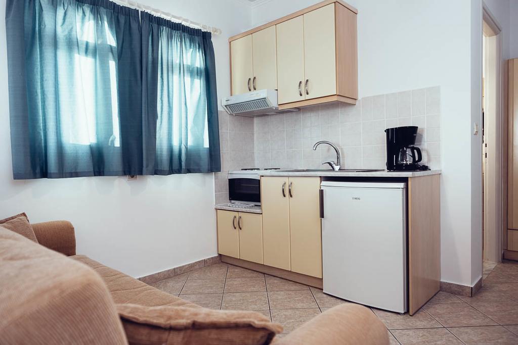 Filanthi Apartments Paralia Vrachou Exterior photo